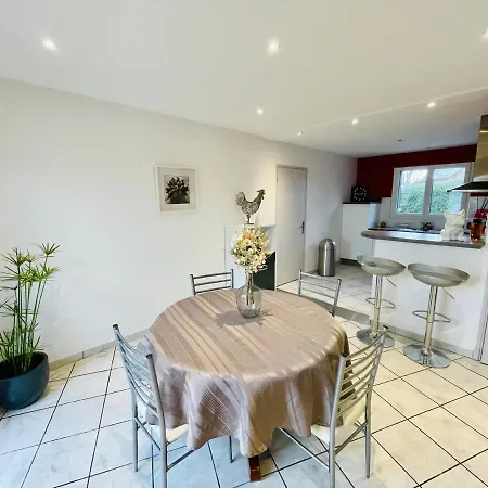 Maison T2 De 70 M2 Avec Jardin Et Veranda Rignac  Exterior photo